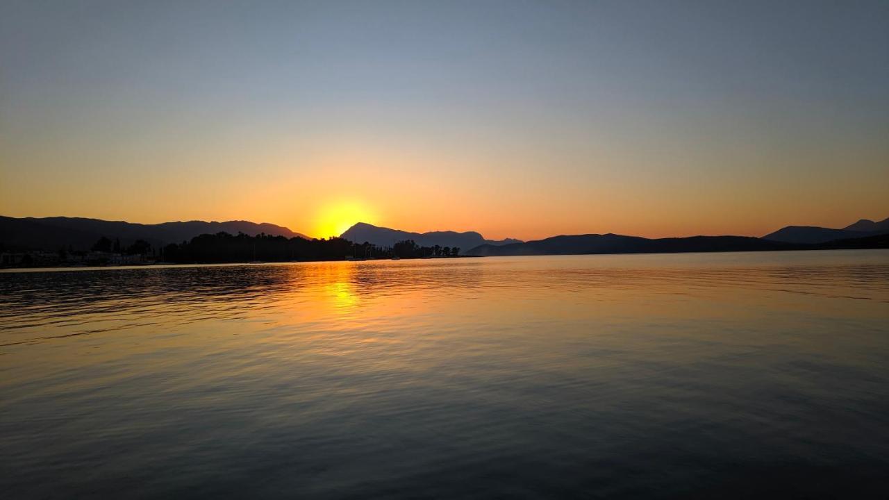 Poros Mood Hotel Poros Town Екстериор снимка