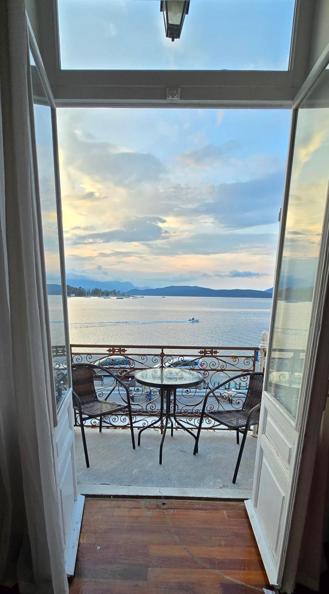 Poros Mood Hotel Poros Town Екстериор снимка